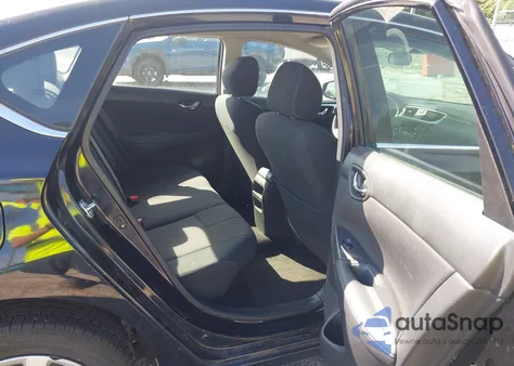 2017 Nissan Sentra S z USA, uszkodzony, nr VIN 3N1AB7AP4HY328576